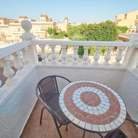 Soleado Adosado Esquinero Prázdninový dům *